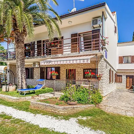 Bencic Apartment Premantura